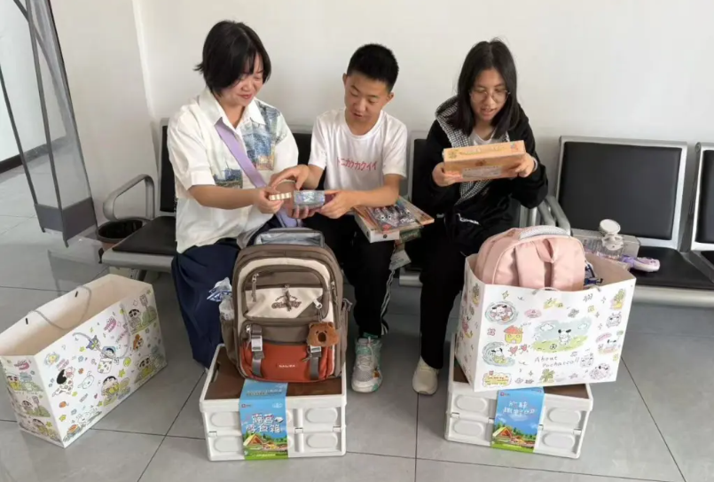 “爱心妈妈”暖童心 结对关爱护成长 | 市im电竞集团开展“爱心妈妈”结对帮扶关爱活动